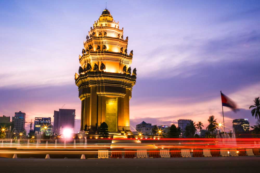 Phnom Penh Food Tour Independence Monument